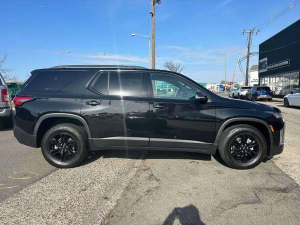 2022 Chevrolet Traverse - - $26,995 (2022 Chevrolet Traverse Freeport)63654712047235123