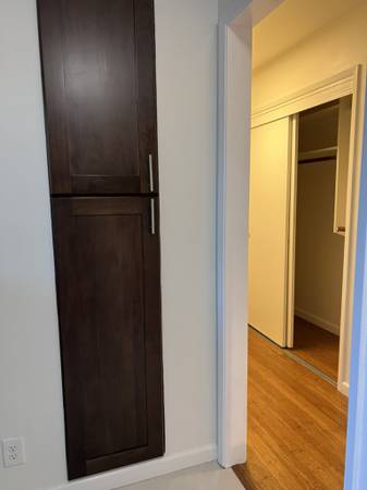 $2,600 / 1br - 1-Dormitorio en edificio tranquilo de 4 unidades con amplio patio (san mateo)63695766786945123
