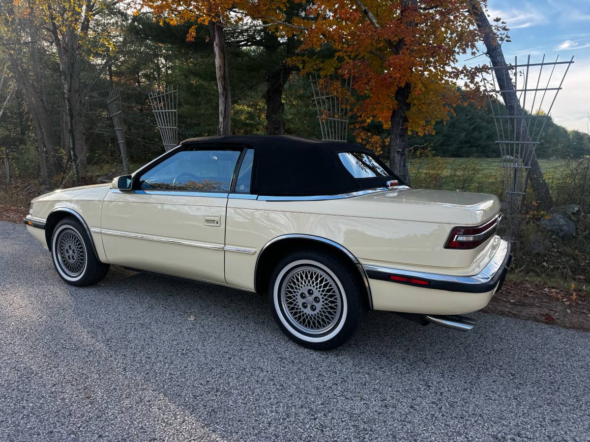 1990 Chrysler TC by Maserati Convertible