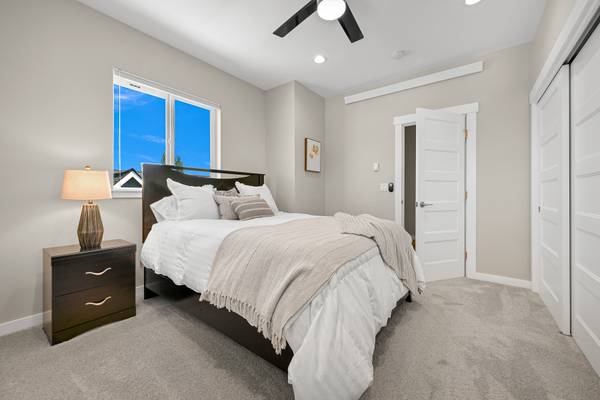 $2,995 / 4br - 2016ft2 - Condo/Townhome in Ferndale (Ferndale)63920959449219123