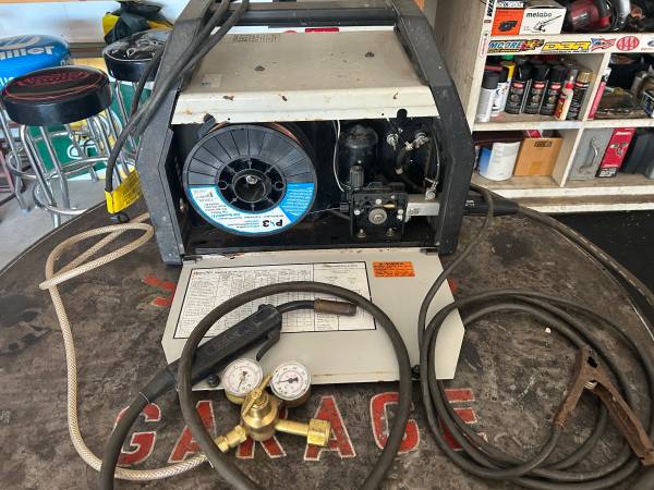 Welder Hobart Handler 120 1