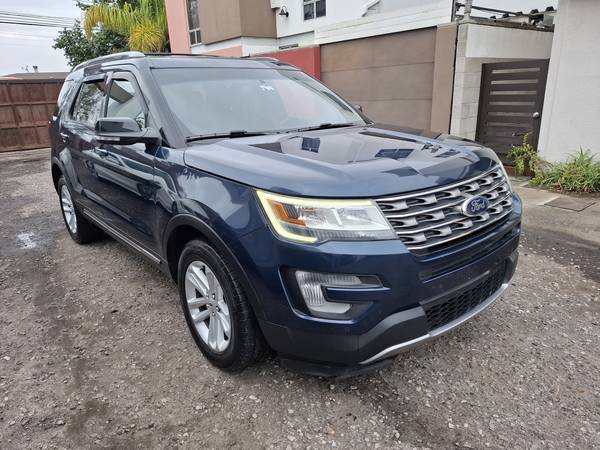 2017 EXPLORER RECIÉN IMPORTADO FRONTERIZO PARA FACTURAR A TU NOMBRE EQ 1