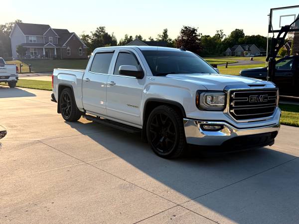 2018 GMC Sierra 1500 SLE