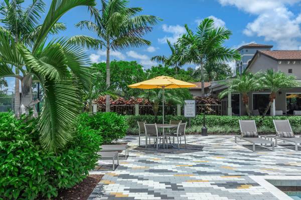 $1,732 / 1br - 760ft2 - Stylish Interiors & Inviting Courtyards 🌿 Your Next Home Is Here (9873 Lawrence Road, Boynton Beach, FL)64001850031745120