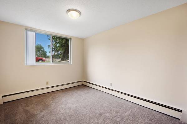 $995 / 1br - 590ft2 - Disponibles departamentos de una habitación, ¡llame hoy! *Lyndale Gardens* (Richfield, MN)63868699772289121