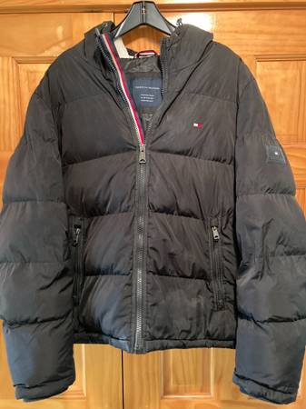 Tommy Hilfiger Hooded Puffer Jacket - Men's XL 1