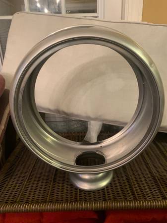 Gas pump globe frame 1