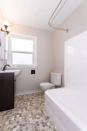 $1,500 / 1br - 625ft2 - Don't let this one get away! 1 BR, 1 BA. Prime Bremerton location (Bremerton - Near Puget Sound)63862288033667121