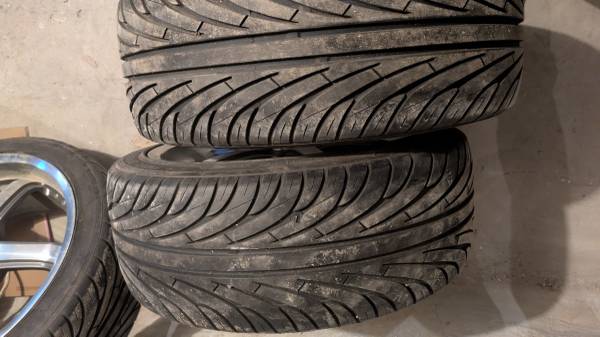 Custom wheels & Tire's 1