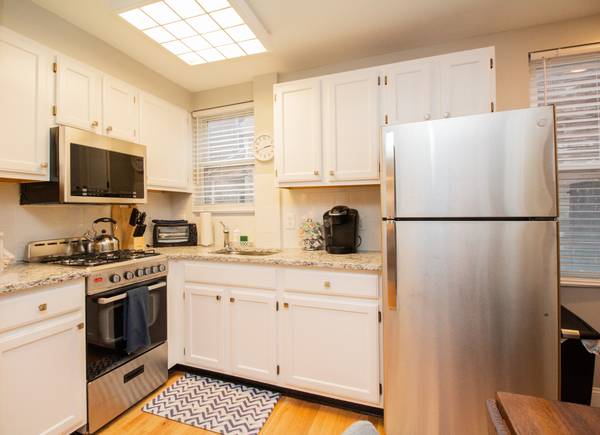$6,500 / 2br - Riverside 2 Bed/1.5 Bath Furnished Apartment | Near Central T Stop (Riverside)63828339725697124