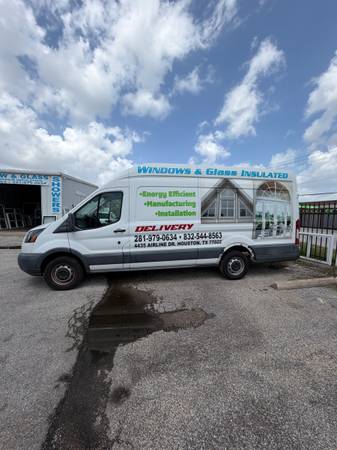 2018 Ford Transit 350 High - Photo 4
