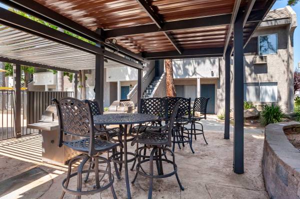 $1,035 / 1br - Celebrating Great Deals. See our One Bedrooms! (Poway)64037219612290123