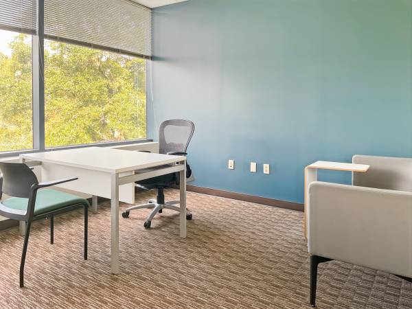 Well-designed workspace + quiet areas to focus 1