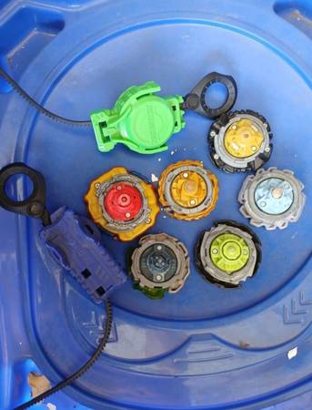 Bayblades plus 2 spinners 1