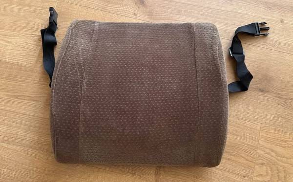 Molded Lumbar Cushion with Elastic Positioning Strap 1