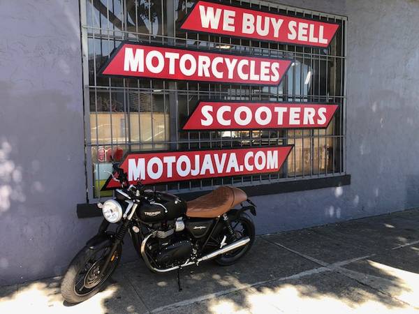 2017  TRIUMPH STREET TWIN 900  ONE OWNER FULLY SERVICED  NEW TIRES