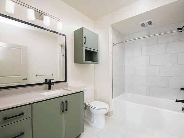 $700 / 1br - 575ft2 - 🍀🍀Charming 3 Bed, 2 Bath studio 🍀 (San Diego, CA)63701605579139121