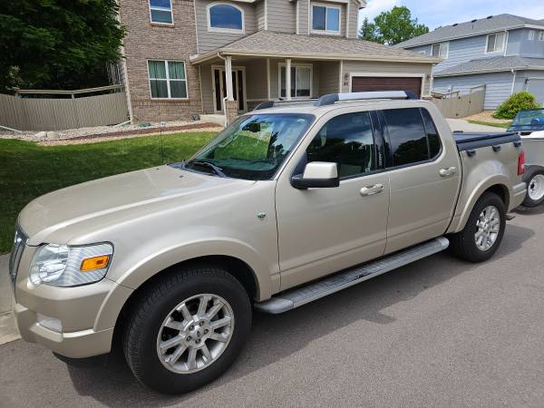 2007 Explorer Sport Trac 4x4 v8 - $11,000 (Lafayette)63619795380483122