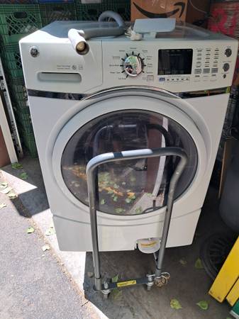 Front Loading Washer 1