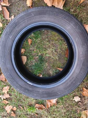 4 car tires 1