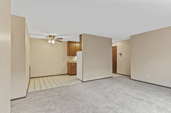 $1,095 / 2br - 750ft2 - Disponibilidad de 2 habitaciones, ¡llame hoy! - Wexford Commons (Minneapolis)63868700855425122