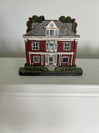 Brandywine Collection by Marlene Whiting Shelf Sitters 1