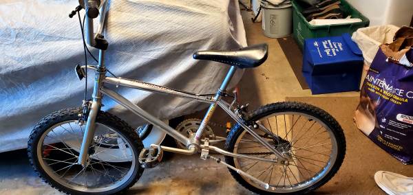 Diamond back youth bicycle 1