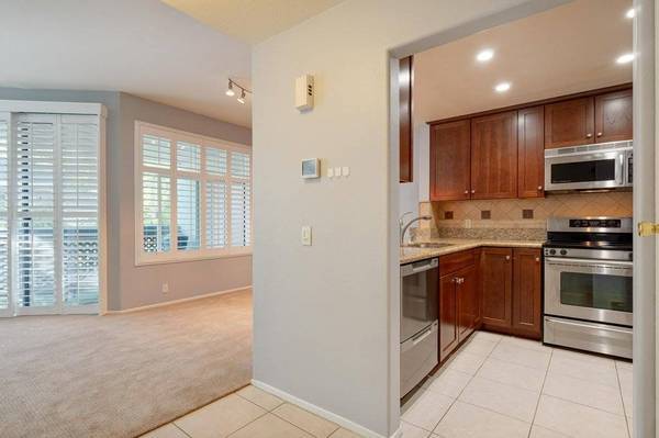 $1,600 / 2br - 1050ft2 - Belle Meade Highlands Condo for Rent (Nashville)63680355879427121