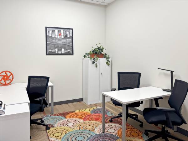 Office space available with full support services 1