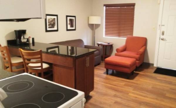 $559 / 1br - ¡Vida en estilo de apartamento sin compromiso! (1550 Olmstead Dr, Portage, IN)63898860083203121