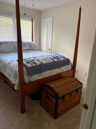 Bed Pencil  Post Pine 1
