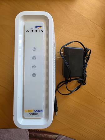 Arris DOCSIS 3.1 SURFboard Cable Modem SB8200 1