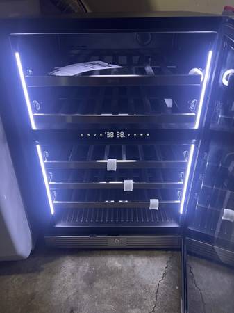 Zephyr—PRW24C02CG; 24” Dual Zone Wine Cooler – 45-Bottle - $1,100 (santa rosa)63438548755843121