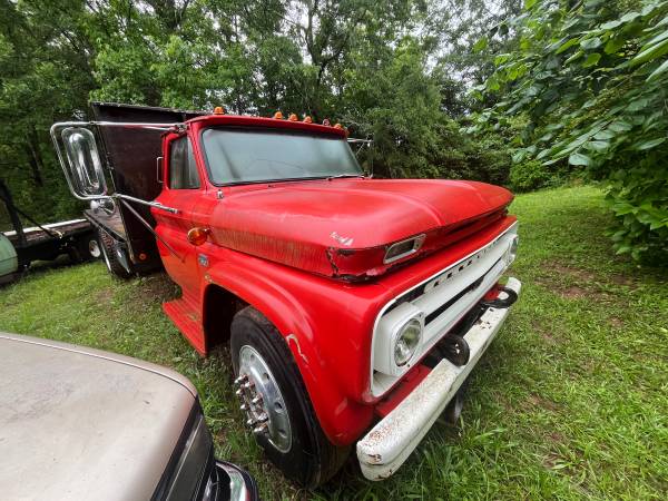 Camioneta Chevrolet C60 de 1966 con plataforma plana - $6,500 (Jackson)63620737454209122