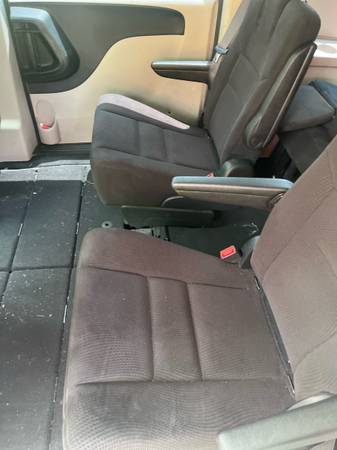 2015 dodge grand caravan - $12,000 (Alexandria VA)63616539330049123