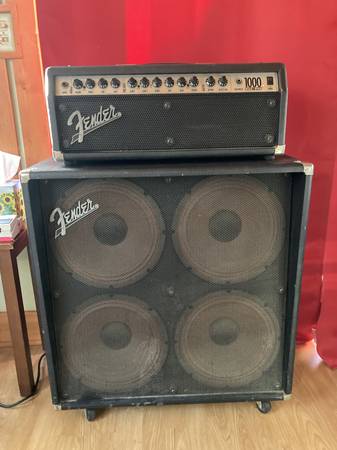 Fender ROC Pro 1000 head and cabinet 1
