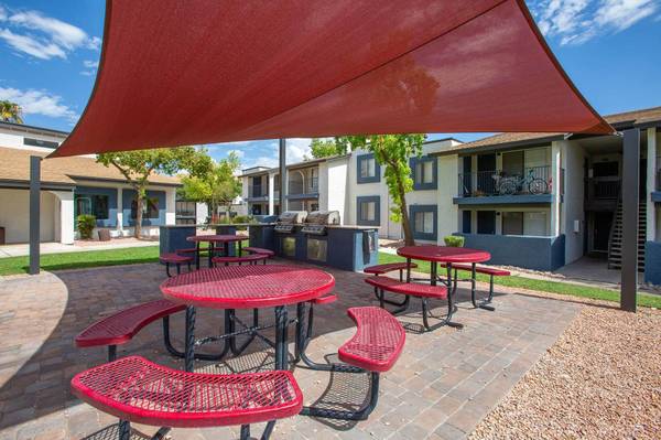 $950 / 1br - 616ft2 - Views Available, Swimming Pool, Walk-in Closets (7700 E Speedway Blvd, Tucson, AZ)63674877242369124