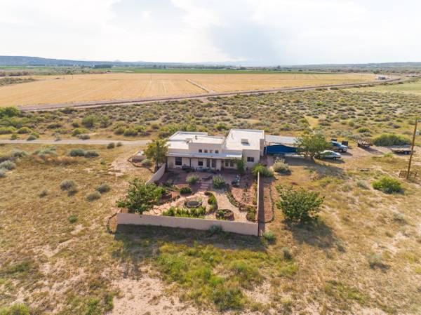 $325,000 / 4br - 1911ft2 - WILL CONSIDER TRADE!! SOUTHWEST HOME 3.68 ACRES WATER RIGHTS! (Rincon NM)63687913638019122