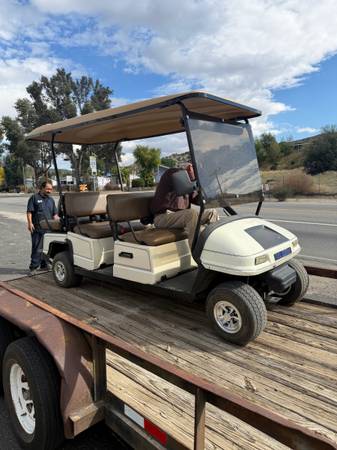 Columbia 6 passenger golf cart 1