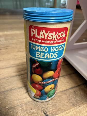 PlaySkool beads and string 1