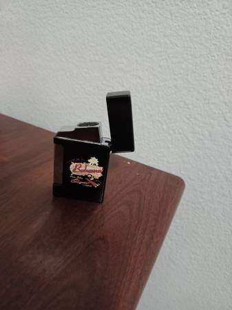 Tommy Bahama cigar lighter 1