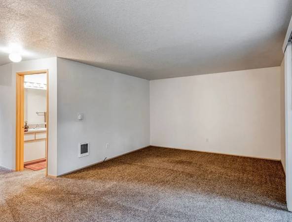 $500 OFF w MOVE! Bring Your Pets, Ceiling Fans, Recreation Room 1