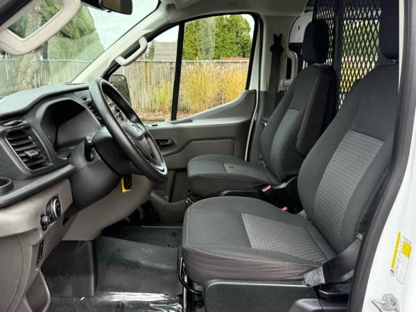 2022 Ford Transit 250 - Photo 14