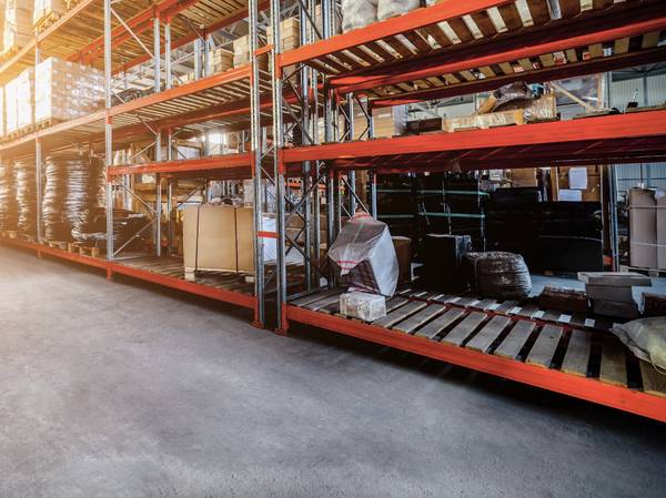 EXCELLENT WAREHOUSE SPACE PRIMELY LOCATED IN FAR ROCKAWAY 1