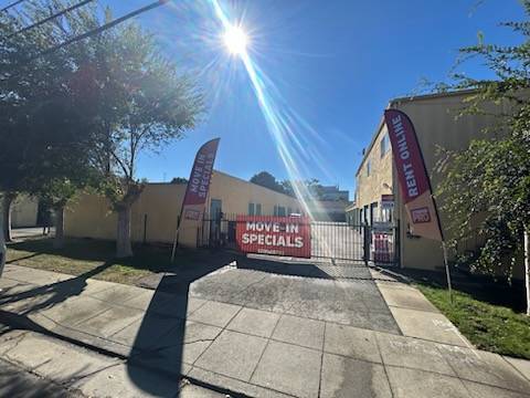 10' x 20’ (FIRST FULL MONTH RENT $1) DRIVE UP ACCESS UNIT 1