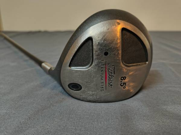 Titleist 975D Driver golf club 1