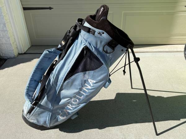 Nike UNC Tarheels Golf Standbag 1