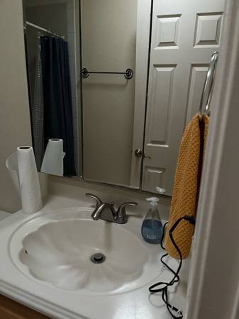 $975 / 1br - 25ft2 - Private room for rent (Mira Mesa)63998454840323122