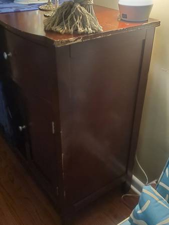 Credenza 1