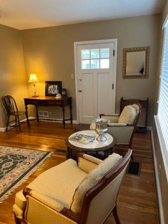 $1700.00 / 1br - 1000ft2 - 1 bedroom 1bath fully furnished utilities in the  heart of Pt.Pleasant63989520664835120